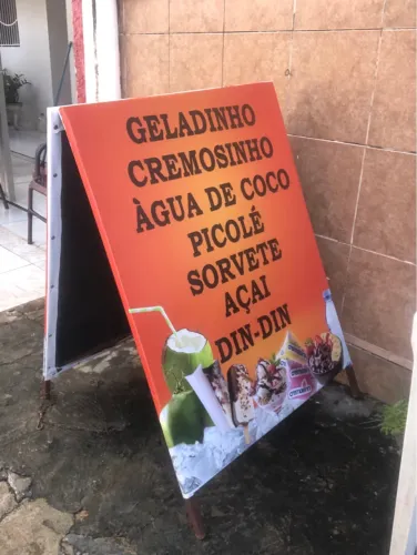 Cavalete e fachada