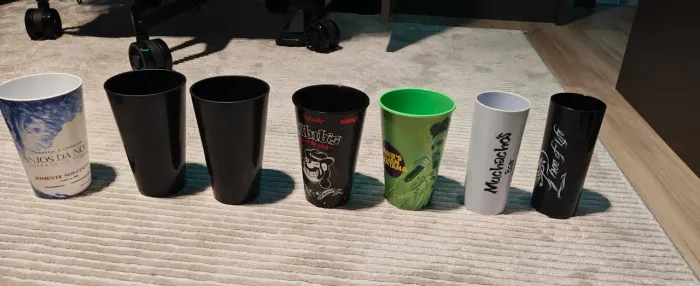 Coleção Copos de Plástico