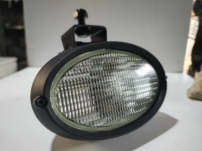 Farol 12v Teto Retroescavadeira JCB 3CX 4CX p/n 332/Y9325