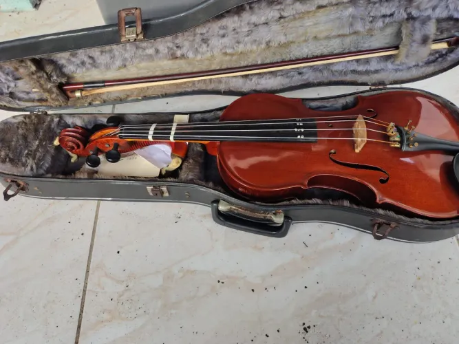 Viola de arco ROMA tamanho 41 ano 2000