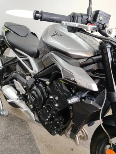 TRIUMPH STREET TRIPLE R - 2023/2024 - 7000KM