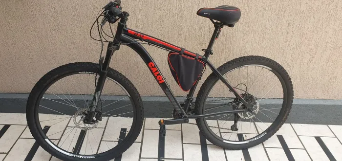 Bicicleta Caloi 2.0 18v freios a disco + acessórios 