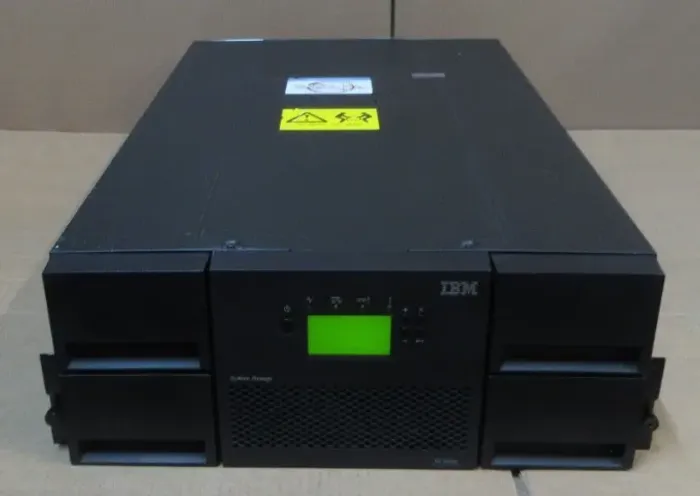 IBM System Storage TS3200 Tape Library 