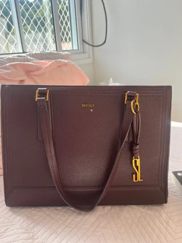 Bolsa universitária Santa Lolla elegante - Usada e original