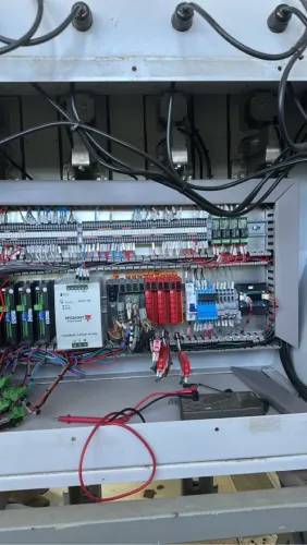 Assistência industrial e automação