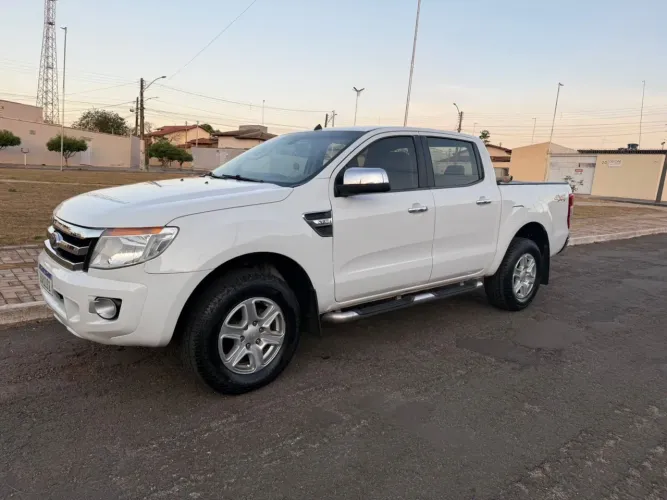 Ford Ranger XLT 3.2 20V 4X4 CD Diesel Aut. 2013