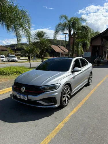 Abaixo da FIPE! Volkswagen Jetta GLI 2019