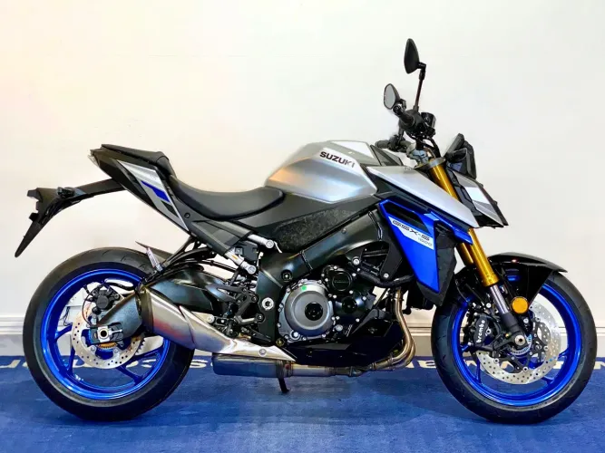 PAAR VORDERBREMSSCHEIBEN BREMBO GOLD SERIE SCHWIMMER SUZUKI 750 GSX R