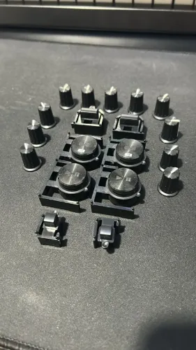 Botões e knobs da DDJ RB