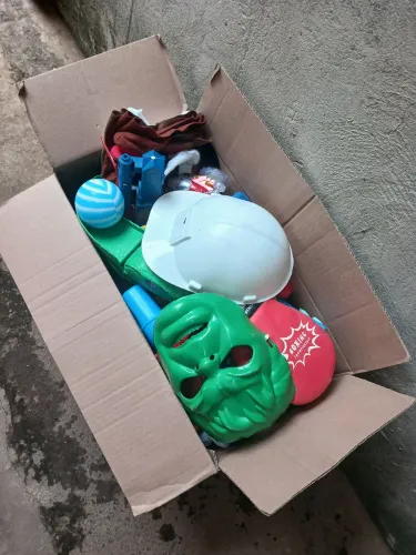 Doação de brinquedos usados para meninos