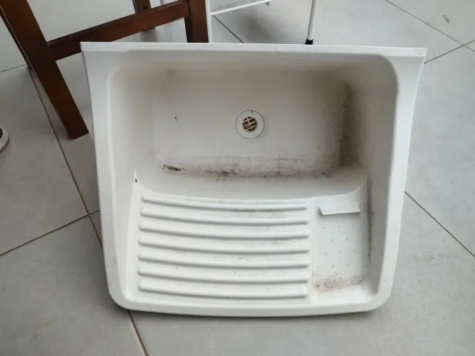 Tanque de plástico para lavanderia larg 47 Comp 45 altura 25