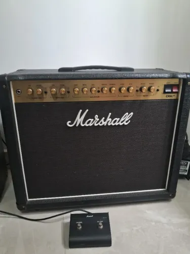 AMPLIFICADOR MARSHALL DSL 40 SEMINOVO!