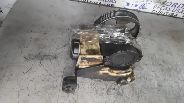 Bomba direção hidráulica com reservatório Peugeot 307