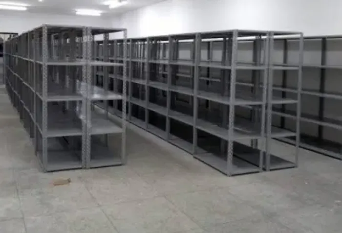Prateleiras usadas seminovas