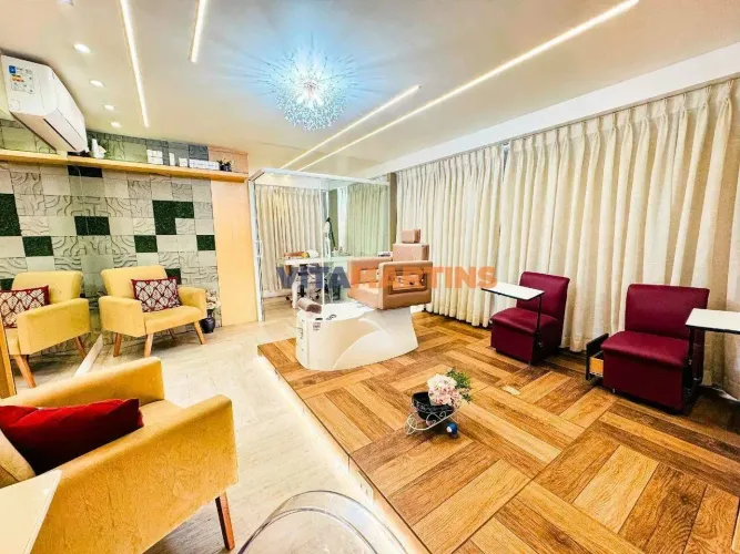 Sala Comercial no Centro de Cabo Frio no Ed. Global Center na Praça Porto Rocha, porR$ 360