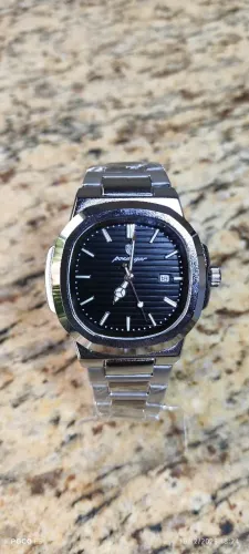 Relógio poedagar novo original 