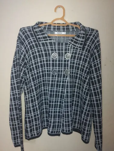 Peacoat Feminino. Xadrez. Marisa. ORIGINAL MARISA. TAMANHO G. Abotoadura dupla.