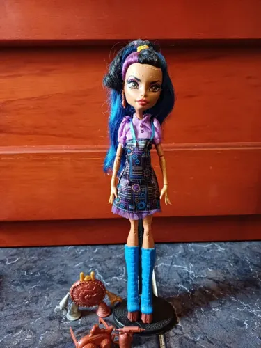 Boneca Monster High Robecca Steam - Art class