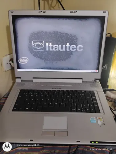 Notebook Itautec ( conserto ou retirada peças ) 