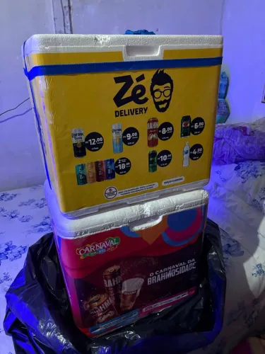 Caixa Térmica com Entrega de Bebidas - Zé Delivery