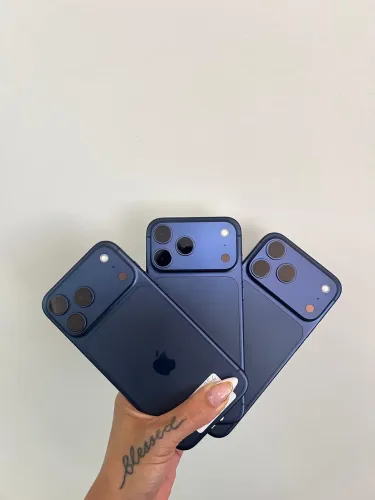 iPhone 17 Pro Max 256 GB Azul LACRADO