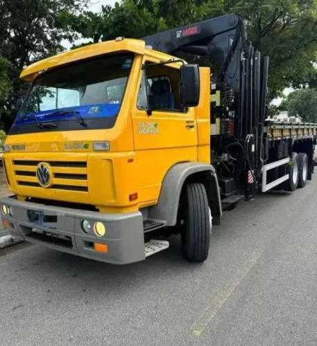 vw 24250 worker ano 2011 com munck