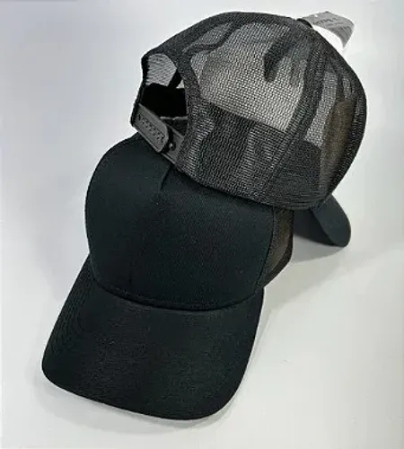 BONÉ LISO SARJA PRETO TELA PRETO