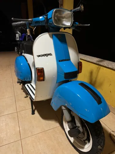 Vespa Piaggio PX 200 - Clássica, Charmosa e Pronta para Rodar!