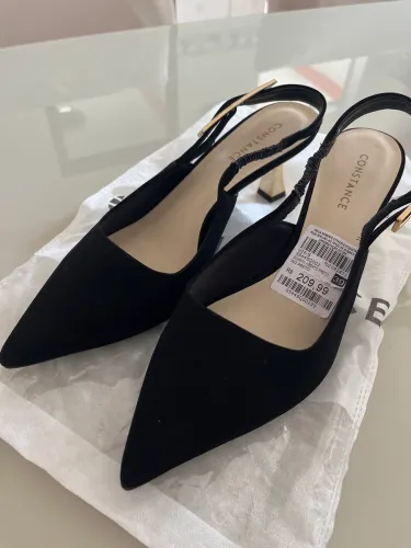 Sapato bico fino preto