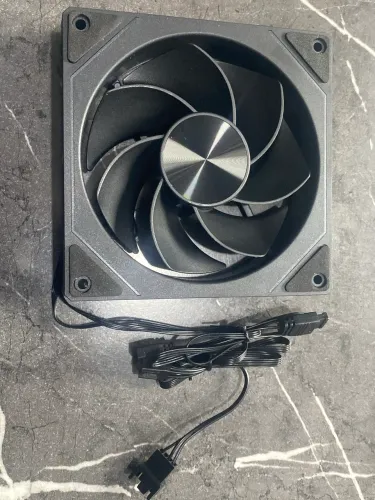 2x FAN PRISM RS4 BLACK REVERSE