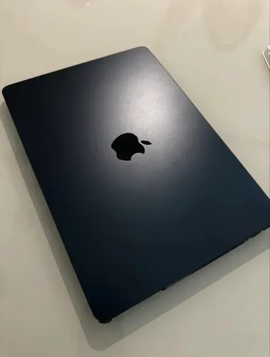 MacBook Air 2022 m2 13.6inch 256gb