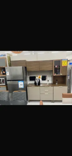 Armário de cozinha novo ,na caixa ainda ,só falta montar