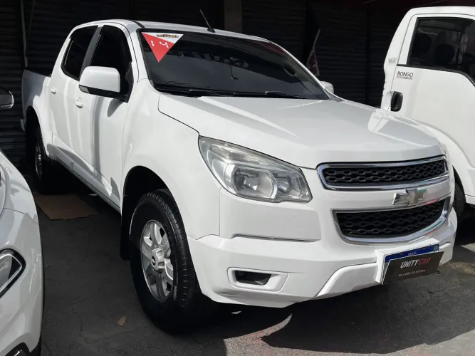 Chevrolet S10 Pick-up 2.4 MPFI 8V 128cv CD 4P 2014
