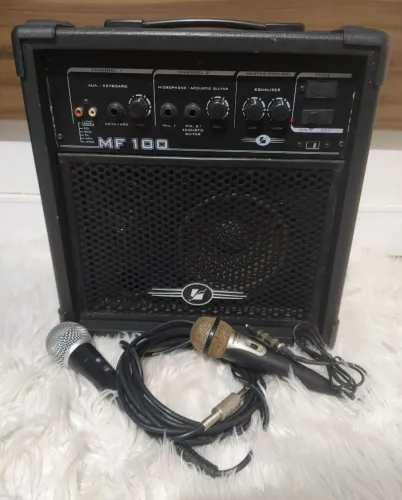 Caixa amplificada Microfone 