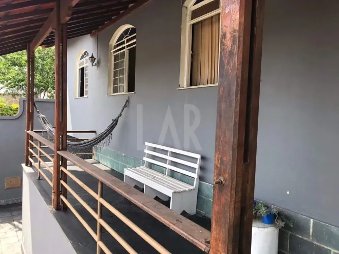 Casa à venda, 3 quartos, 1 suíte, 2 vagas, Planalto - Belo Horizonte/MG