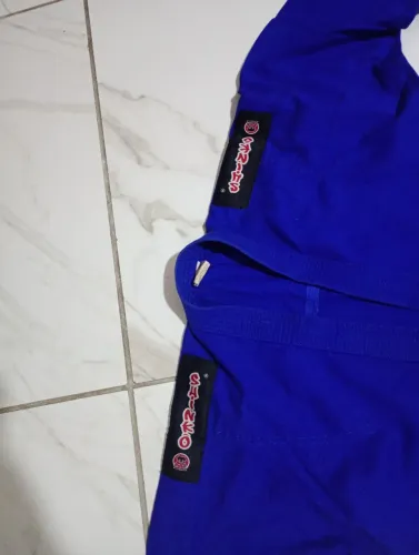 Kimono para uma criança de 10 anos