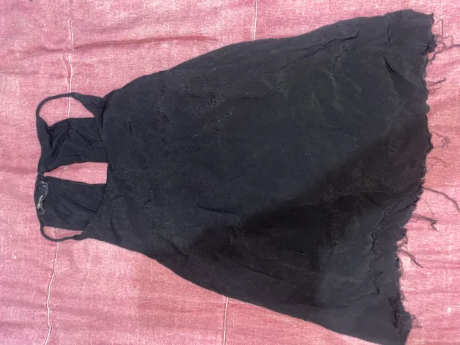 Vende-se ou troco roupas semi novas e usadas