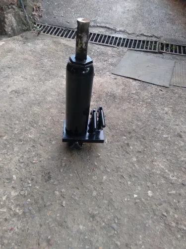 Macaco hidraulico para girafa 2 ton semi novo com garantia 90 dias