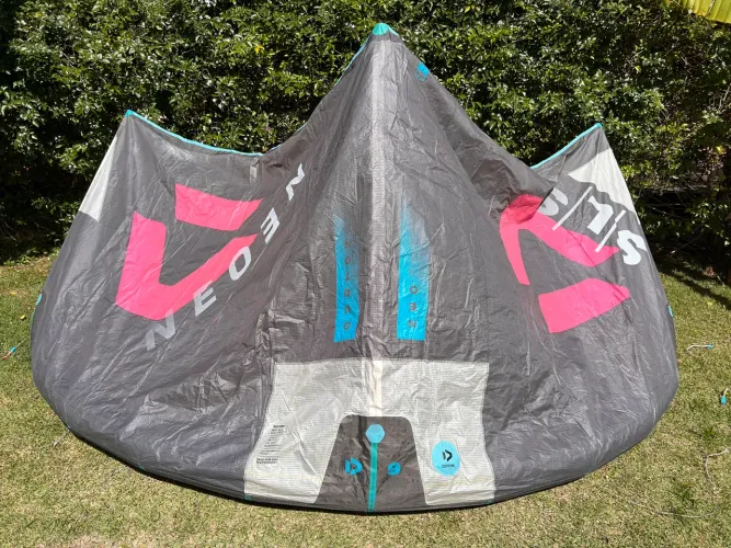 Kitesurf Duotone NEO SLS tam 09 ano 21