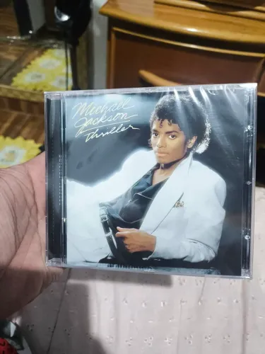 Cd Michael Jackson lacrado