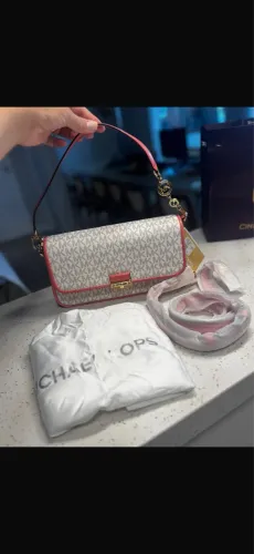 Bolsa Michael Kors linda - NOVA, sem uso, na embalagem