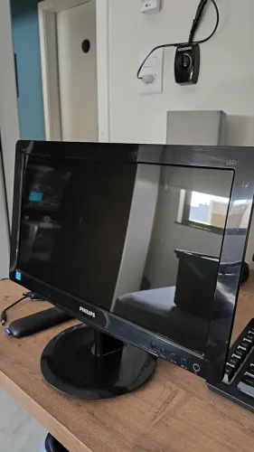 Monitor Philips 16.6" HD