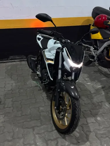 FZ25 2025 Connect