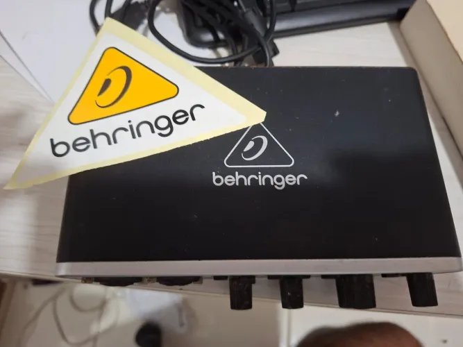 Placa de Áudio - Umc204 - Beringher