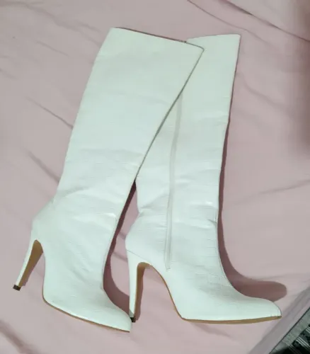 Bota branca cano longo