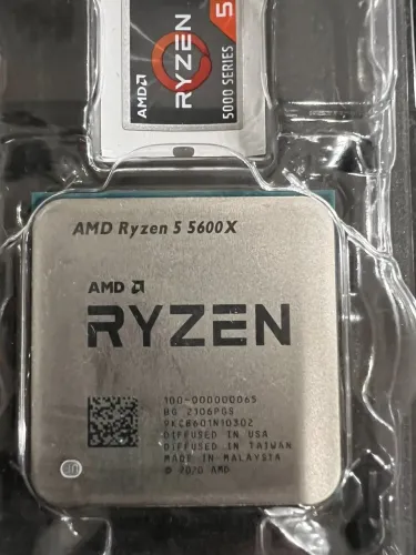 Processador AMD Ryzen 5 5600x (NF/GARANTIA)