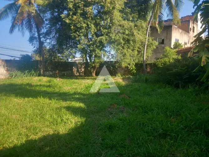 Terreno em Itapuã com 1.584m² à venda por R$ 3.000.000,00