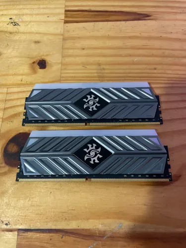 Memória RAM 16GB(2x8) 3000 MHz XPG RGB