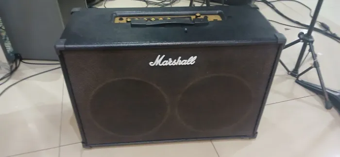 Caixa code 100 mashal pra guitarra