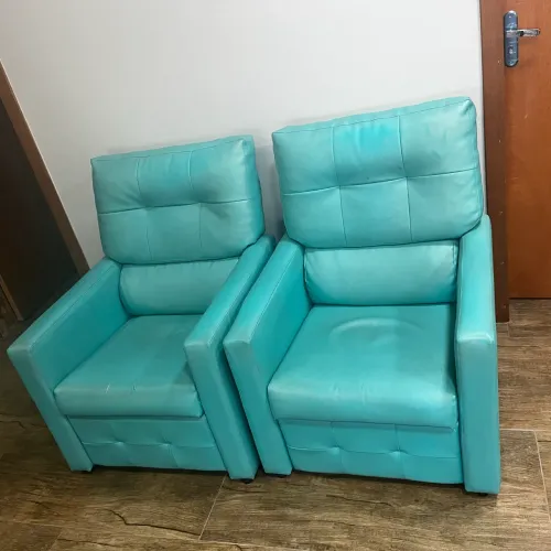 2 Poltronas para Recepção, Salão ou Consultório - Excelente Estado - R$ 800
